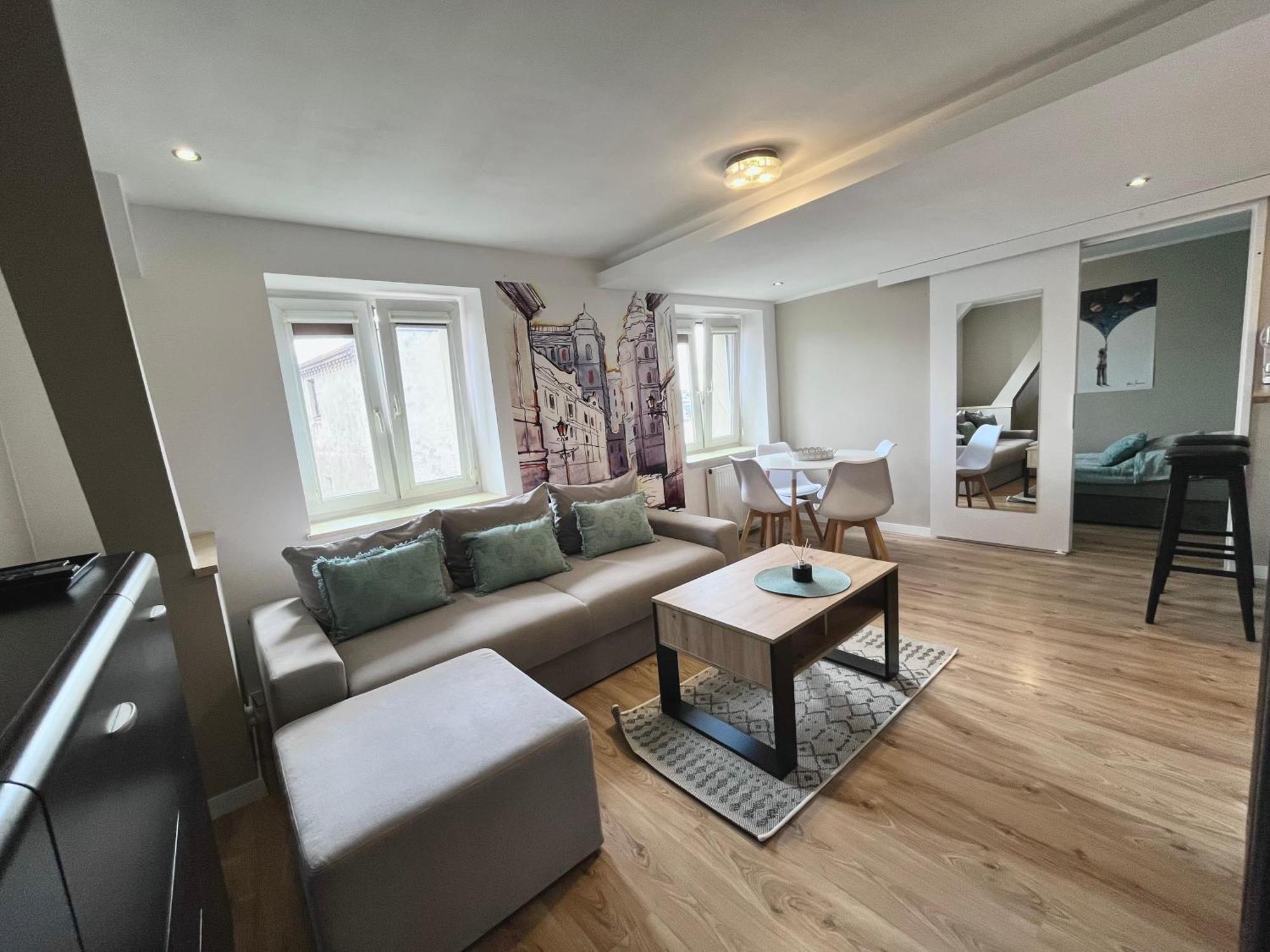 Jeczmienna Attic * Stary Toruń
